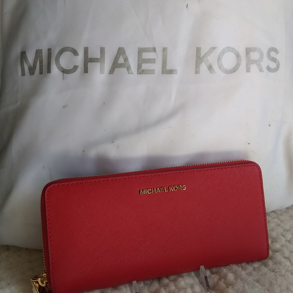 Michael Kor Lrge Leather Trvl Continental Wall